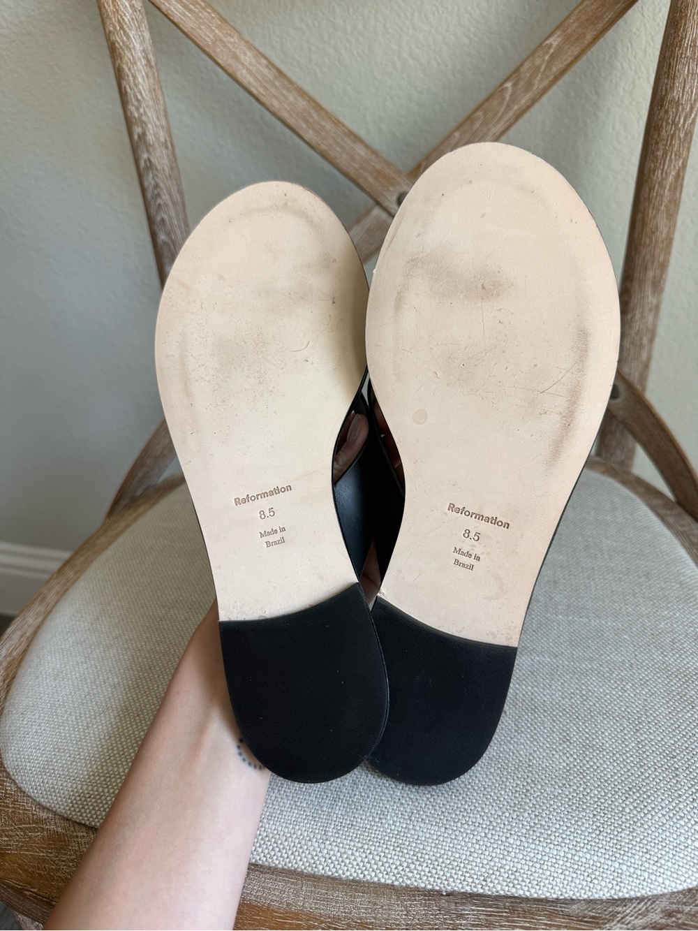 Reformation Jessie Thong Sandal black - Picture 3 of 4
